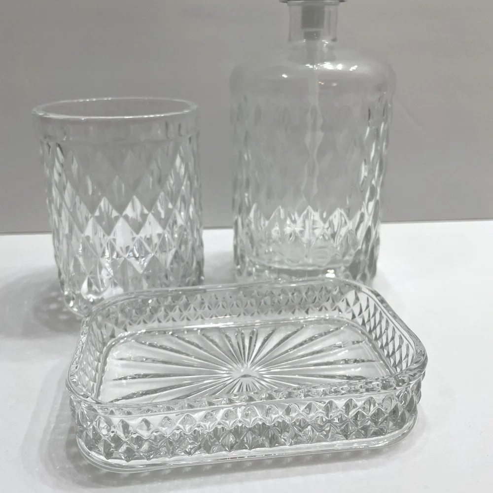 Clear VCNY Bathroom accessories set